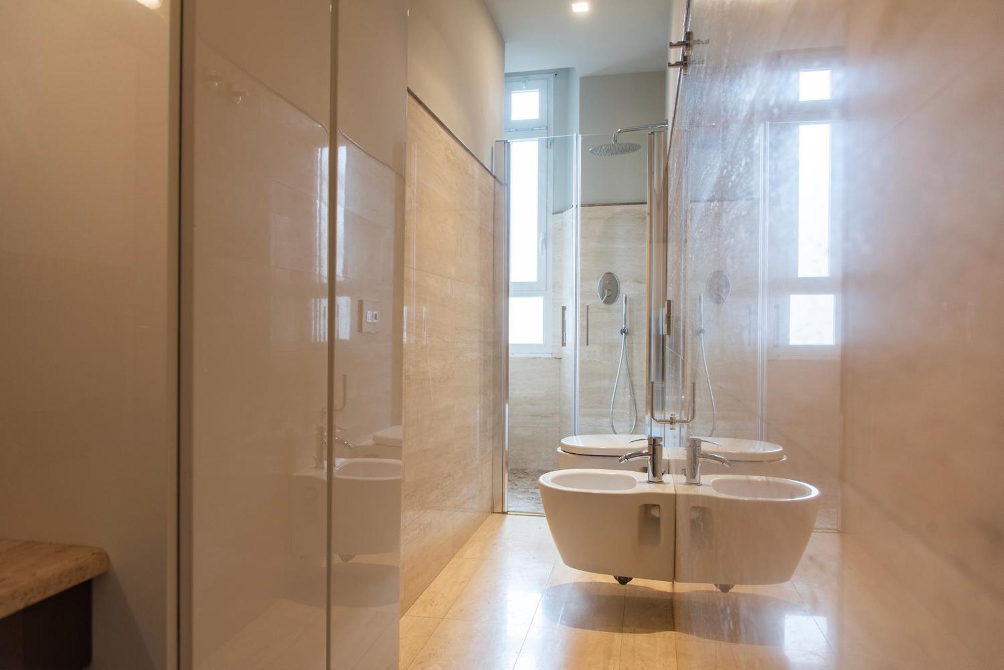Youhosty - Chinatown Bright And Luxury Apartment Милано Екстериор снимка